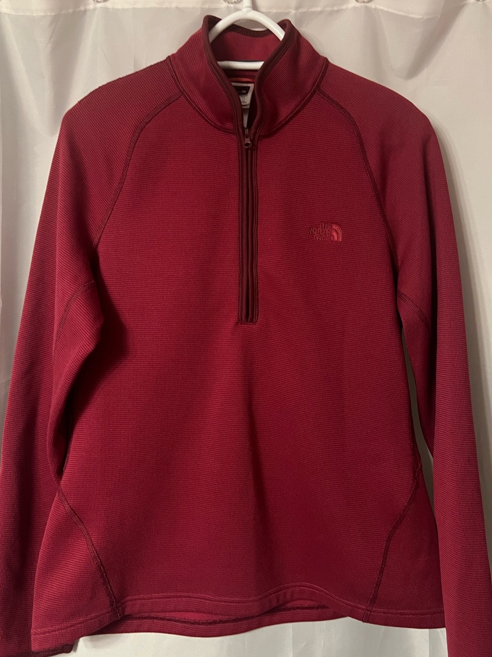 The North Face women’s Half-Zip Sweater - Deep Raspberry Colour. Size L
